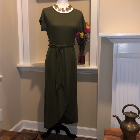 ✨Slinky Olive Dress, Wrap-Look, Left Leg Slit - Picture 3 of 11